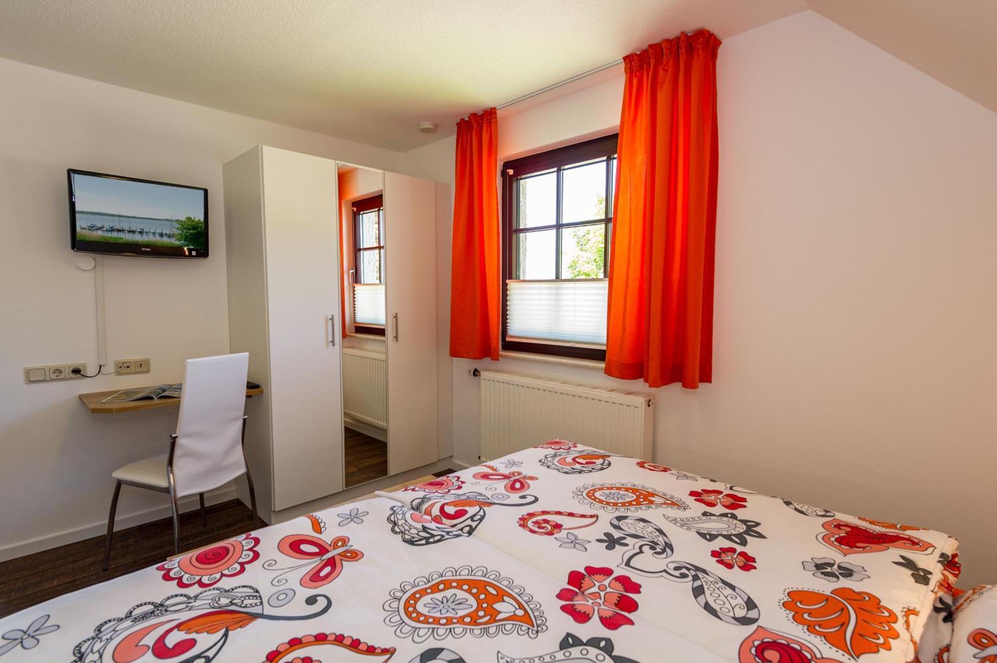 Selliner Ferienappartements Mit Balkon Und Seeblick Luaran gambar